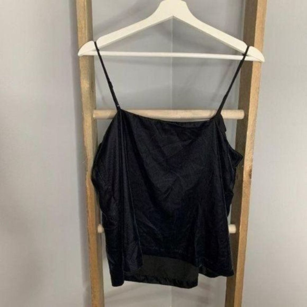J. Crew Velvet Ruffle Tank‎ Top - Picture 3 of 3